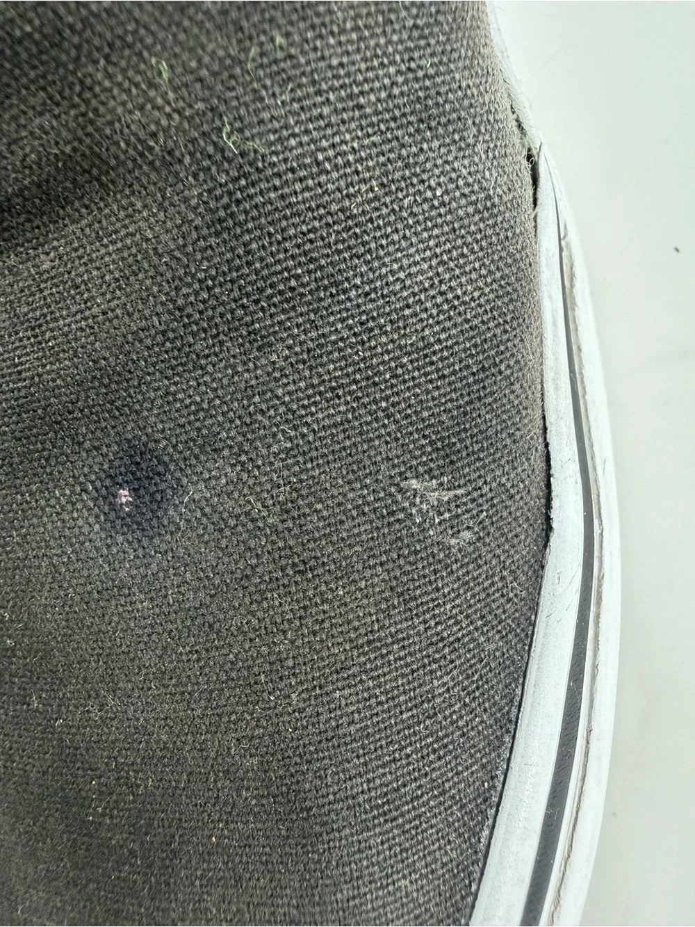 Skater Streetwear Vans Classic Slip-On Logo Trim Canvas Sneakers Men’s 7 W8.5